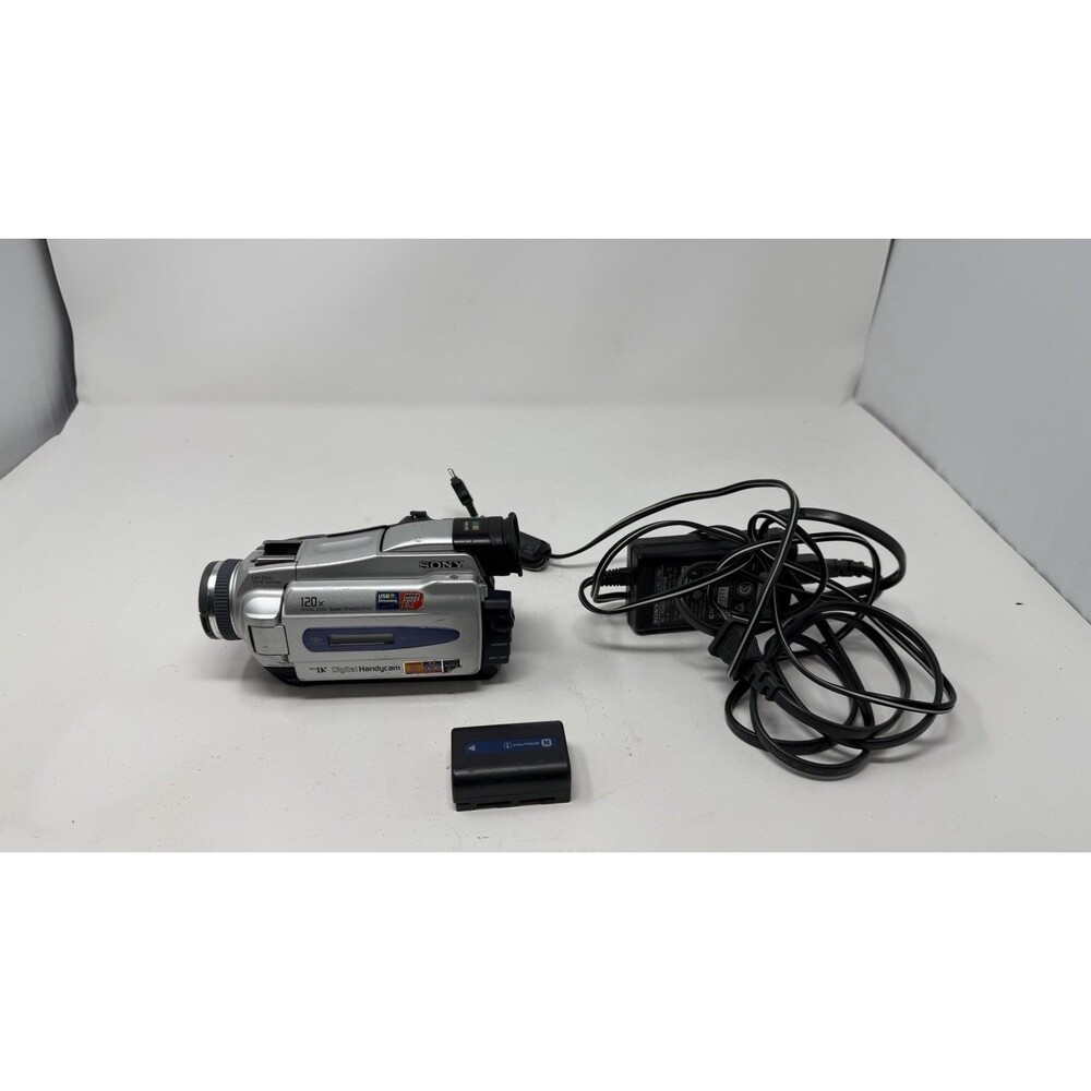 Sony Handycam DCR-TRV18 MiniDV Digital Camcorder Video Camera Tested/work